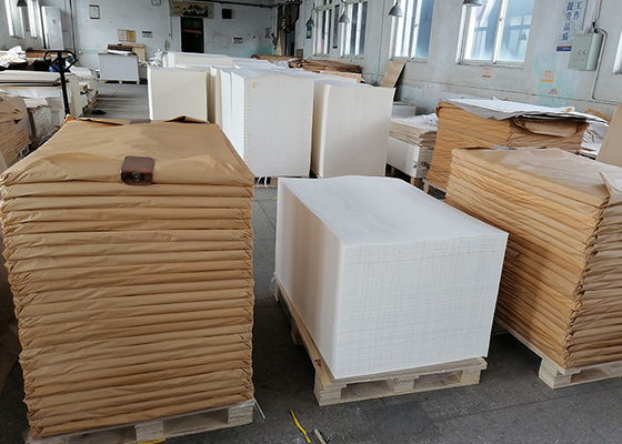 Ein guter Preis. weißes Druck-49081000 Melamin-Abziehbild-Papier 40gsm 45gsm Online