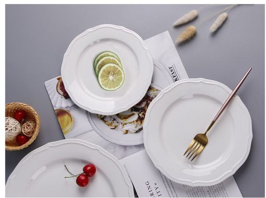 Ein guter Preis. Heiratsmelamin-Essgeschirr stellt weiße Ronde-eleganten Entwurf ein Online