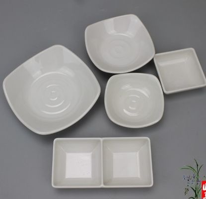 Ein guter Preis. Mahlzeuge aus Melamine mit weißer Farbe Online