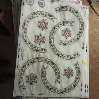 Ein guter Preis. Melamin-Abziehbild-Papiergebrauchs-Entwurfs-Umdruckpapier des Geschirr-40GSM 45GSM Online